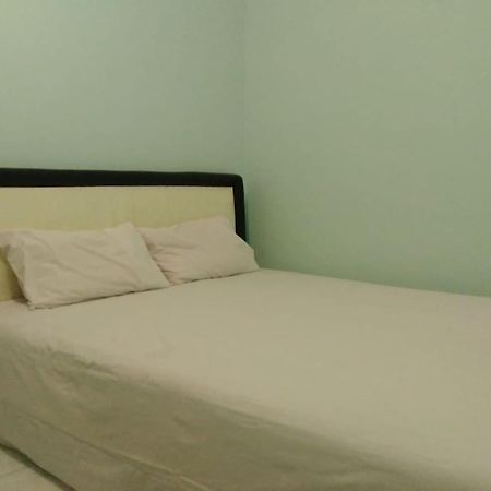Oyo 90766 Gardenia Boarding House Hotel Purwokerto Bagian luar foto