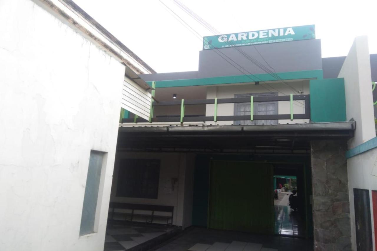 Oyo 90766 Gardenia Boarding House Hotel Purwokerto Bagian luar foto