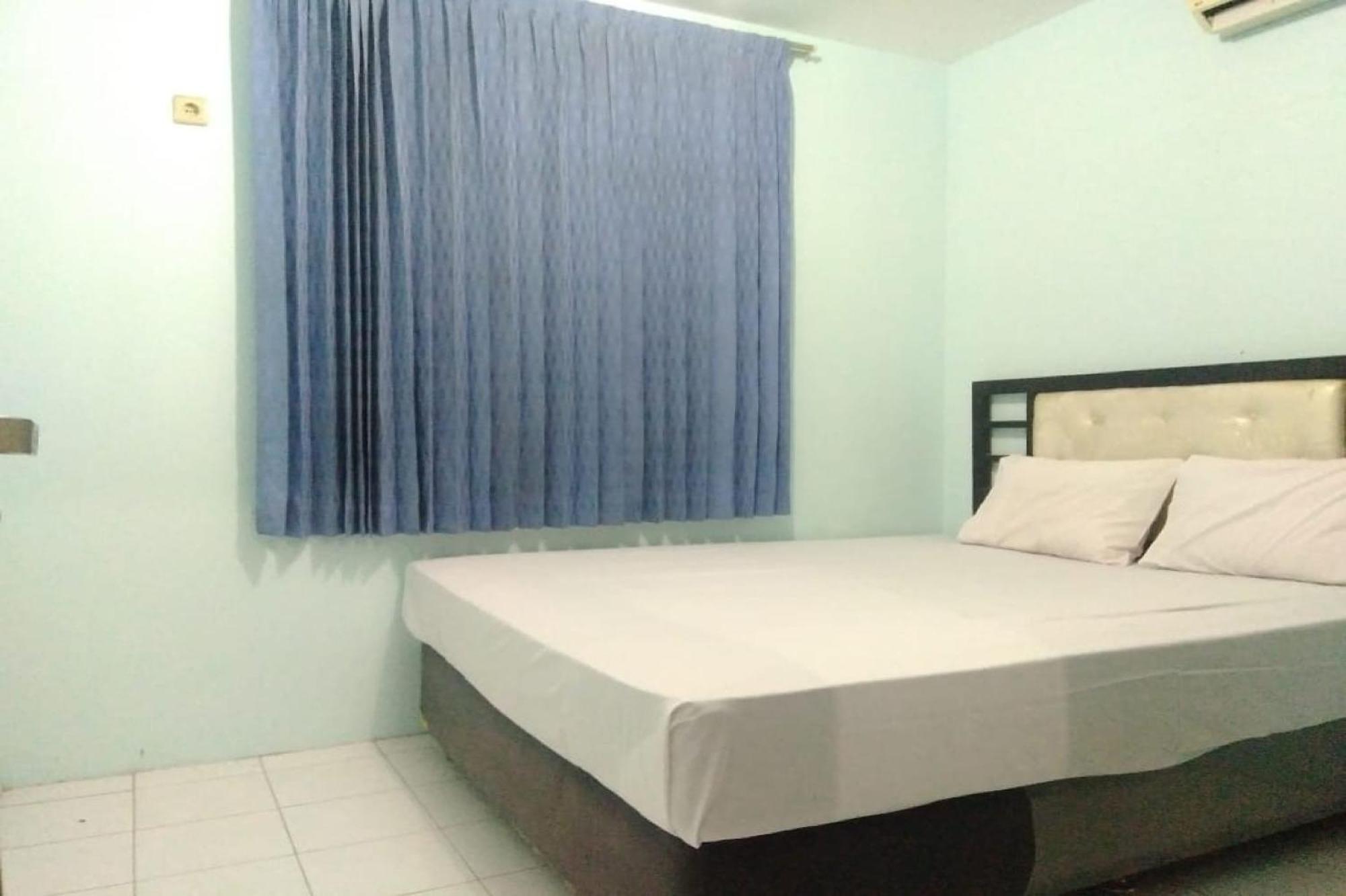 Oyo 90766 Gardenia Boarding House Hotel Purwokerto Bagian luar foto